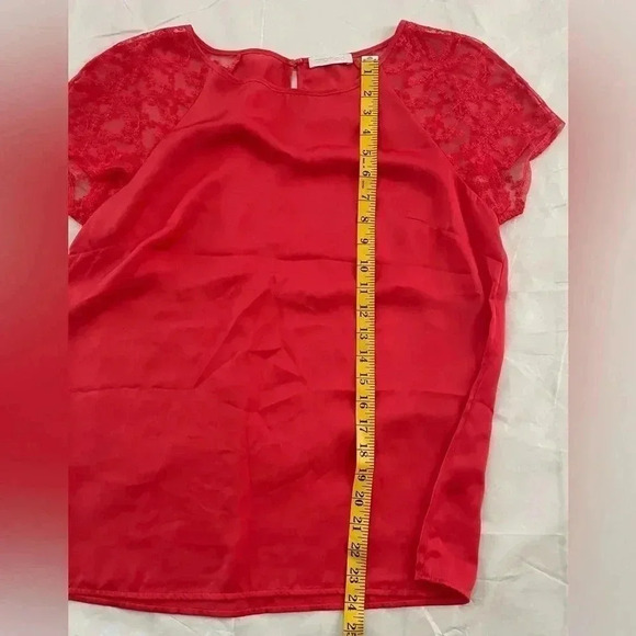 Promod Women’s Size EU 42 Red Top Lace Short Sleeves Keyhole Back Button Closure - Picture 10 of 10
